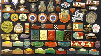 odznaky - automobilky, motocykle, Škoda, Tatra, rallye - 10