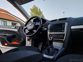Škoda Octavia Combi 1.6 TDI Ambiente Max R.V.2012. - 10