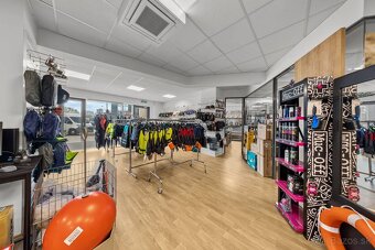 REZERVOVANÉ - EXKLUZÍVNY obchodný priestor v Bratislave na p - 10