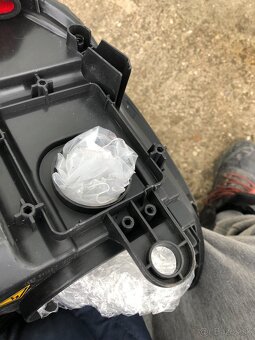 Xenon levy vw passat cc svetlo bi-xenon 12-17 LED - 10