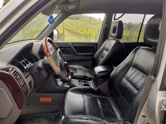 Mitsubishi Pajero 3.2 DiD 121KW AT/5 4x4 Uzávierka 2001 - 10