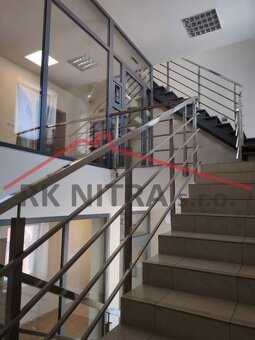 Prenájom kancelárskych priestorov v centre mesta s parkovací - 10