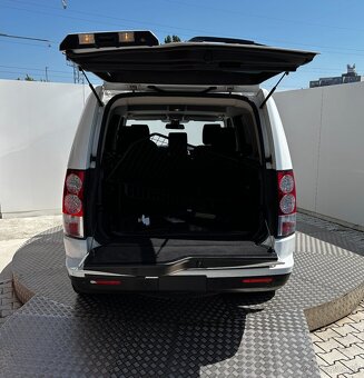 Land Rover Discovery 4 3,0 TDV6 155kW A/T8 4x4 (2012) - 10