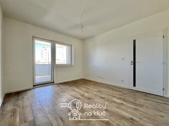 Na prenájom moderný, zrekonštruovaný 2-izbový byt s balkónom - 10