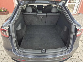 Tesla Model Y 2021 Long Range AWD (378 kW) - 10