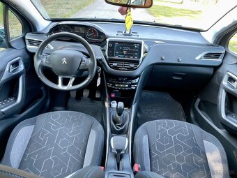 Peugeot 2008 1.2 PureTech Style E6.2 - 10