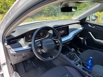 Škoda Octavia 4 1.5tsi - 10