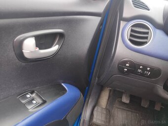 Hyundai i10 - 10