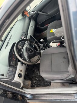 Octavia 1 81kw rok1999 - 10