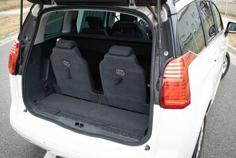 Peugeot 5008 1.6 HDi 88kw 7 MIEST / AJ NA SPLÁTKY / - 10