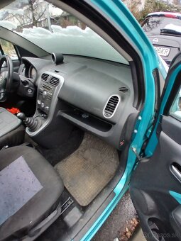 predám auto Suzuki Splash - 10