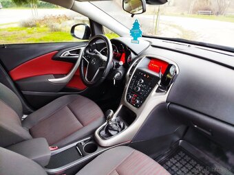 Predám Opel Astra J - 10