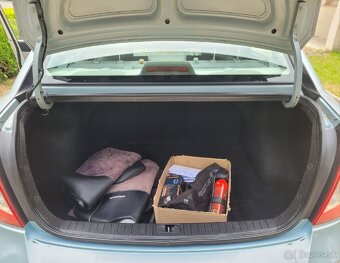 Hyundai Accent 1.4 16v NOVÁ EK/TK - 10