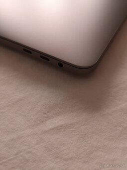 Macbook Pro Retina 15 2018 i7 Cena 470€ - 10