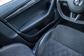 Škoda Octavia Combi 2.0 TDI RS - 10