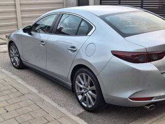 Mazda 3 - 10