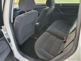 Volkswagen Passat Variant 1.9 tdi Model 2001 - 10