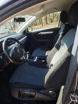 VOLKSWAGEN PASSAT 1.6 TDI B7 - 10