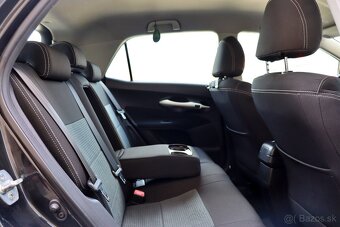 Toyota Auris 1.6 I Dual VVT-i Lux - 10