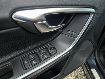 Volvo V60 D6 AWD 2.4 Plug-in Hybrid Diesel - 10