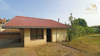 REZERVOVANÉ Rodinný dom s potenciálom neďaleko Zlatých Mora - 10