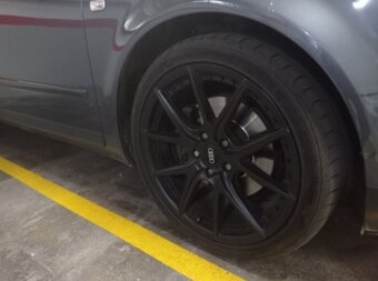 Stredové krytky - pukličky kolies AUDI . - 10