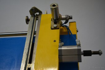 Predám stroj na napínanie plátna GAPP CANVAS STRETCH MACHINE - 10