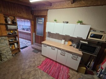 Krásna záhradka s útulnou chatou - 10