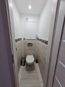 PREDAJ: 4i kompletne zrekonštruovaný byt 78m2 Brezno Mazorní - 10