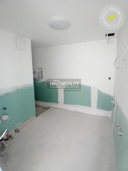 HALO reality - Predaj, trojizbový byt Lučenec, s parkovacím - 10