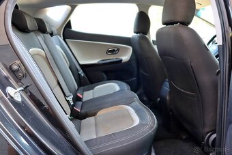 Kia Cee´d 1.6 CRDi EX/Gold - 10