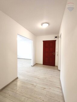 3 izbový zrekonštruovaný byt - 10