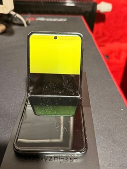 Predam Samsung Z Flip3 5G - 10