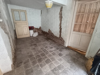 Dom s 2 izbami, vhodný na rekonštrukciu 20min. z Košíc, Gönc - 10