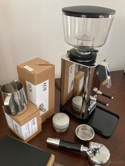 Predam espresso kavovar ECM Casa V s mlyncekom a vybavou - 10