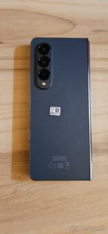 Samsung Galaxy Z Fold 4 - 10