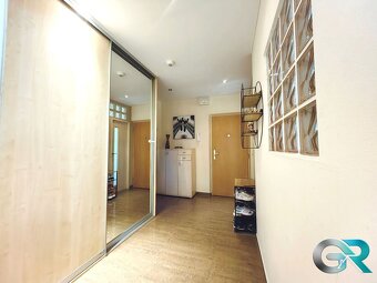 ZNÍŽENÁ CENA Ponúkame Vám na predaj prerobený a kompletne z - 10