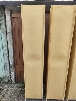 43 Knižnica Billy - 10