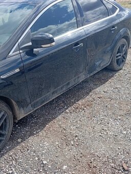Ford Mondeo na náhradné diely - 10