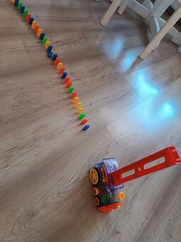 Lokomotíva - domino 80ks - 10