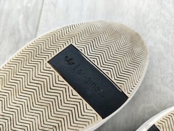 ADIDAS 41-42 - 10