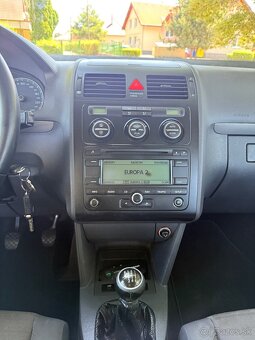 Volkswagen Touran 1.9 TDi 7-miestne - 10