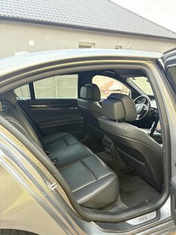 BMW 730D - 10