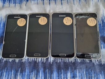 Samsung mobily na náhradné diely - 10
