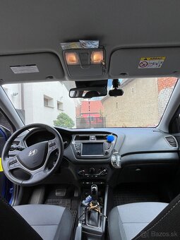 Hyundai i20 1.0 T-GDi Family A/T - 10