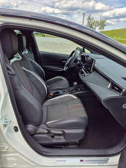 Predám auto zn. Toyota Corolla 1.8 Hybrid, GR Sport - 10