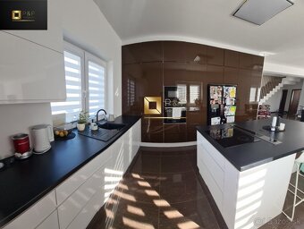 Na predaj 2 - dvoj podlažný rodinný dom - Chrastné - 10