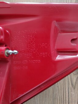 KIA Sportage III zadné svetlá - 10