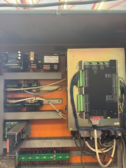 Obráběcí centrum FEHLMANN - 10