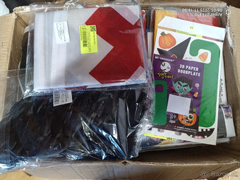 VYMENIM ZA ČOKOĽVEK BIG BOX hračky MIX - 10